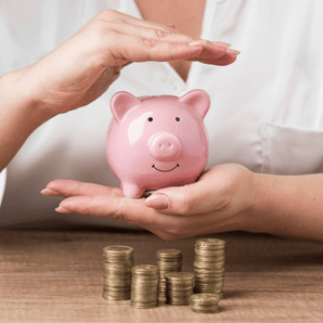 Minimum balance in saving account with piggy bank and coins.